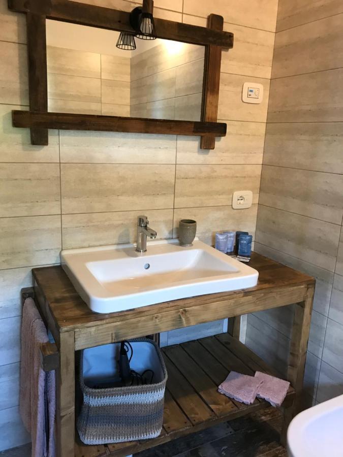 Agriturismo B&B Le Casette Sul Garda 卡瓦翁贝罗内斯 外观 照片