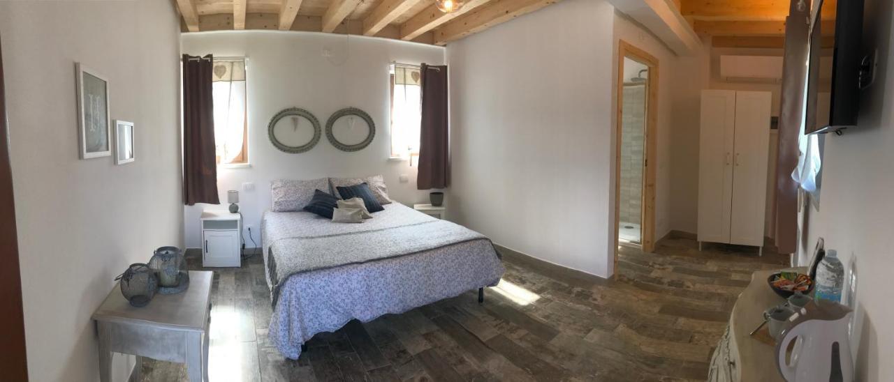 Agriturismo B&B Le Casette Sul Garda 卡瓦翁贝罗内斯 外观 照片