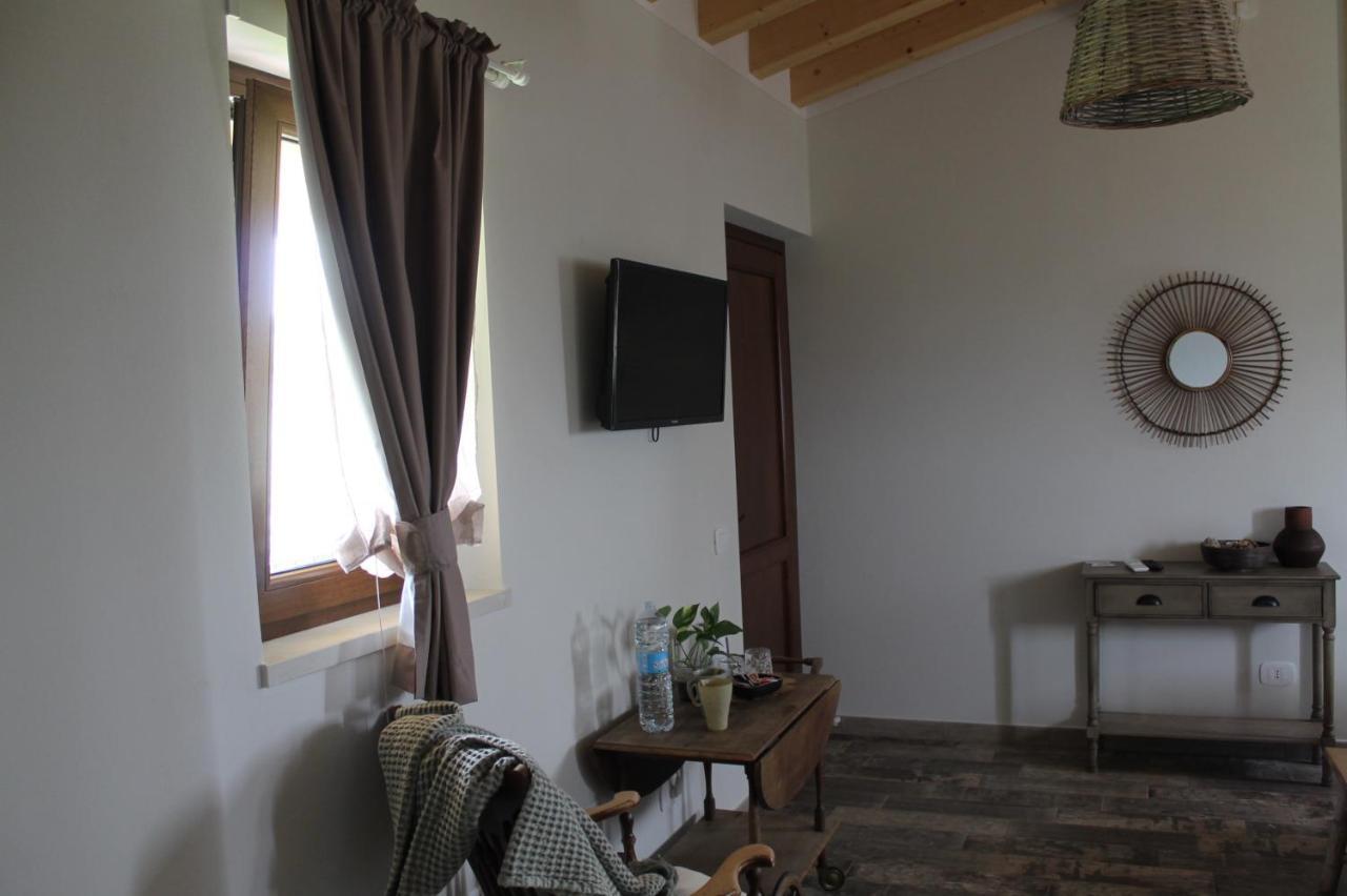 Agriturismo B&B Le Casette Sul Garda 卡瓦翁贝罗内斯 外观 照片
